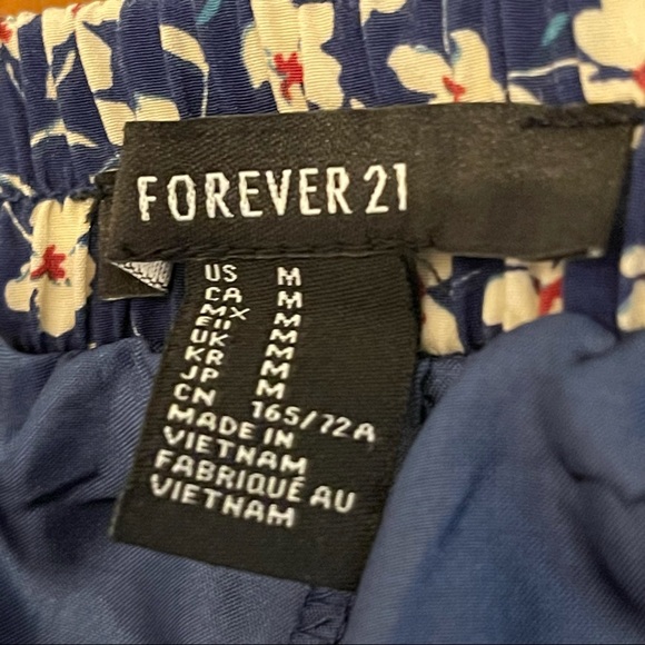 Forever 21 blue floral mini skort size M - Picture 14 of 16